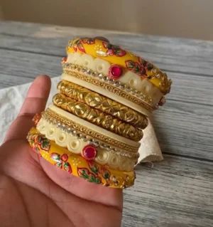 Premium artical bur dhal chooda with gold polish aanwla