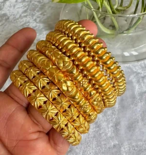 Gold polish aanwla combo of 3 pairs