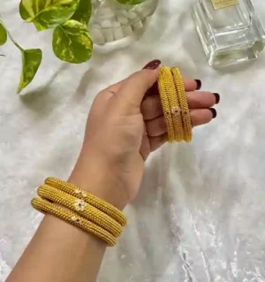 Gold polish chuddi patla